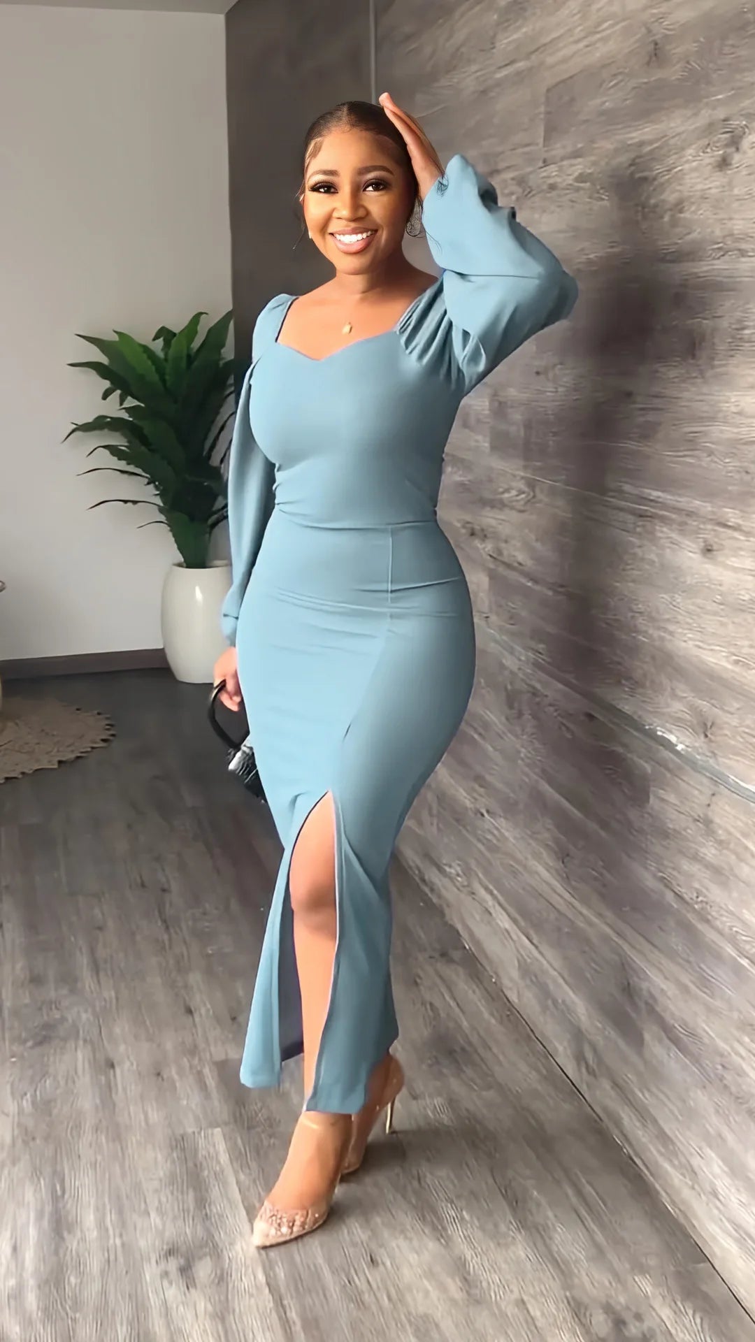 Sexy Backless Split Lantern Sleeve Dress