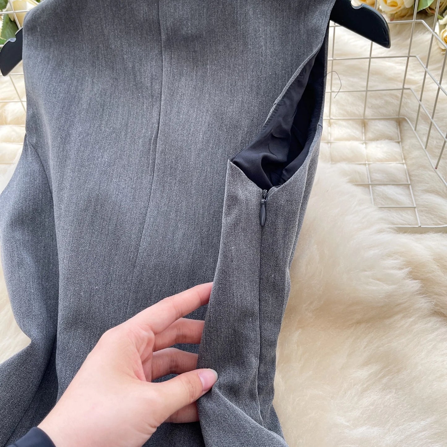 Women Sleeveless Pleated Mini Dress Sexy Tight Fit Elegant Sexy Dress